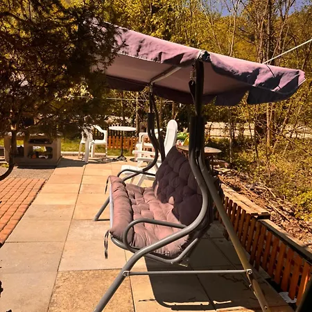 Riverside Near Bern With A Private Garden & Bbq Casa vacanze