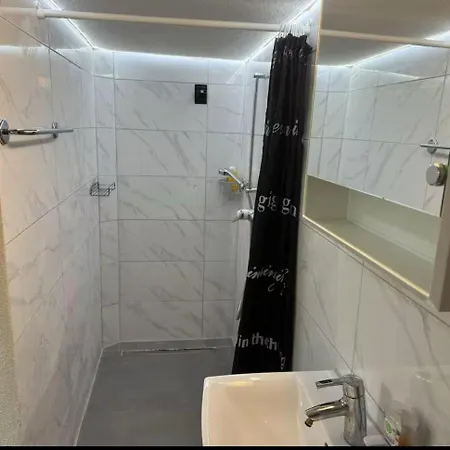 בית נופש By The River - Thoerishaus Bern Thorishaus